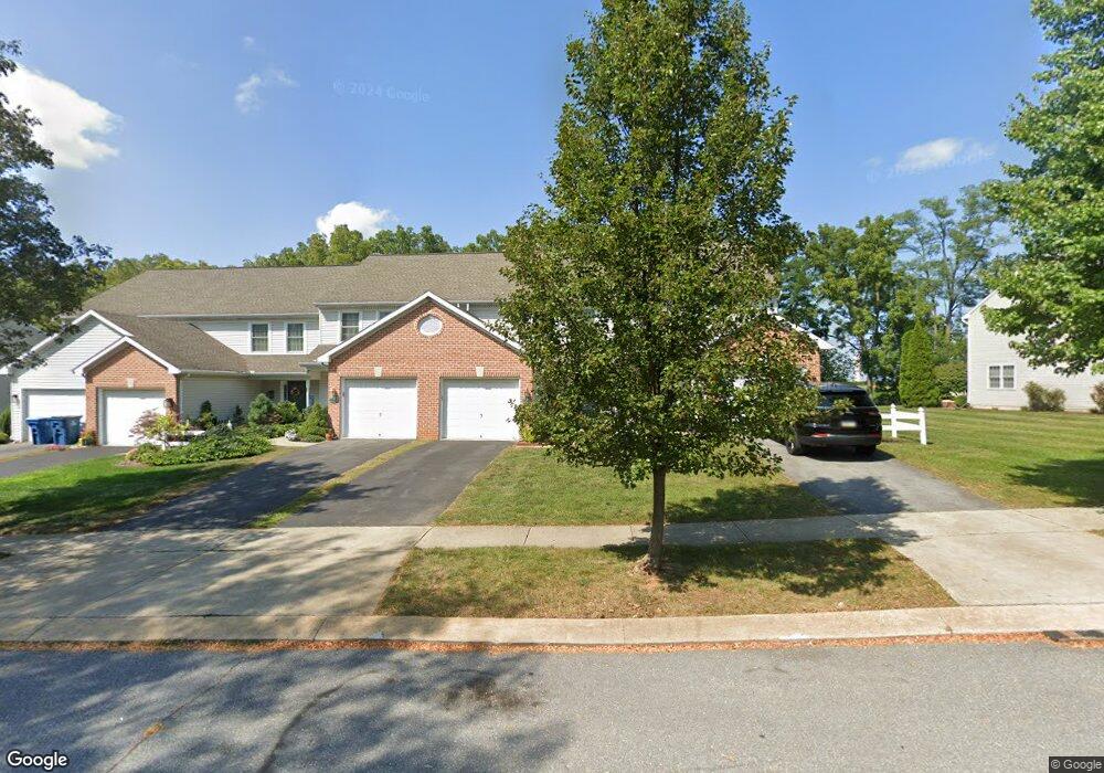 4069 Buttonwood Dr, Mount Joy, PA 17552 - photo 1