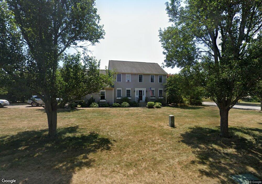 94 Petal Ln, Wakefield, RI 02879 - photo 1