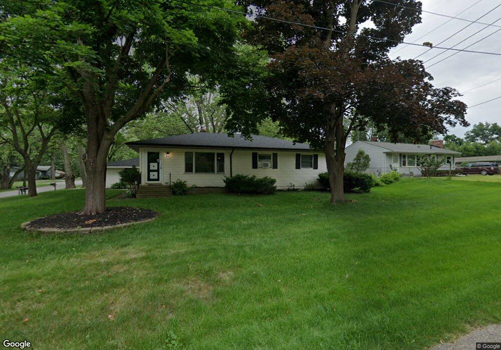 4272 Bunker Ave, West Bloomfield, MI 48323 - photo 1
