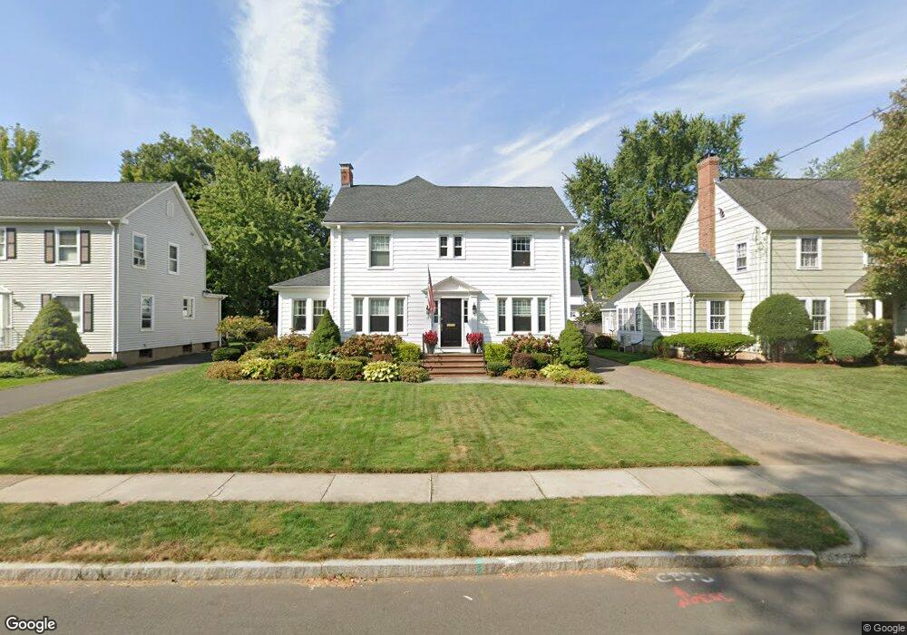 173 Four Mile Rd, West Hartford, CT 06107 - photo 1