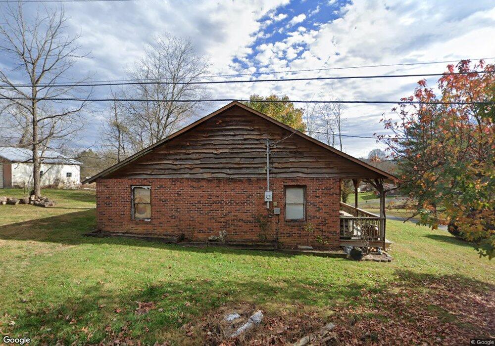 104 Spring Dr, Johnson City, TN 37601 - photo 1