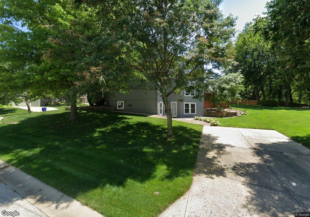 7302 Charles St, Shawnee, KS 66216 - photo 1