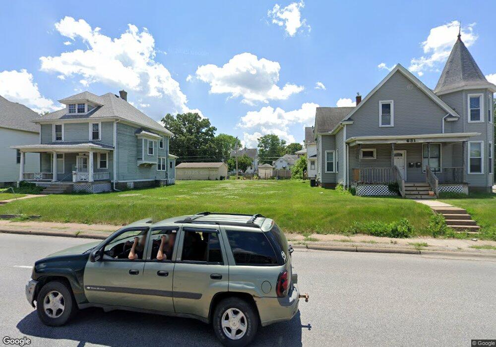 629 W Locust St unit 2, Davenport, IA 52803 - photo 1