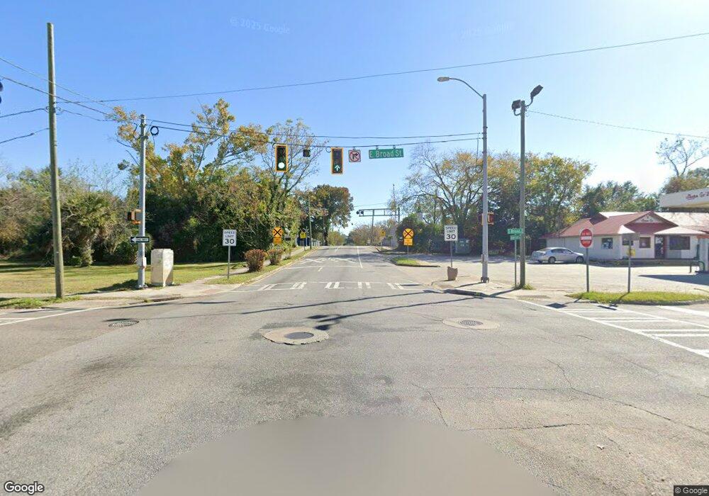 588 E Anderson St, Savannah, GA 31401 - photo 1