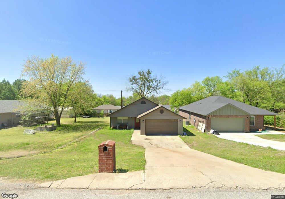 706 N 10th St, Sapulpa, OK 74066 - photo 1