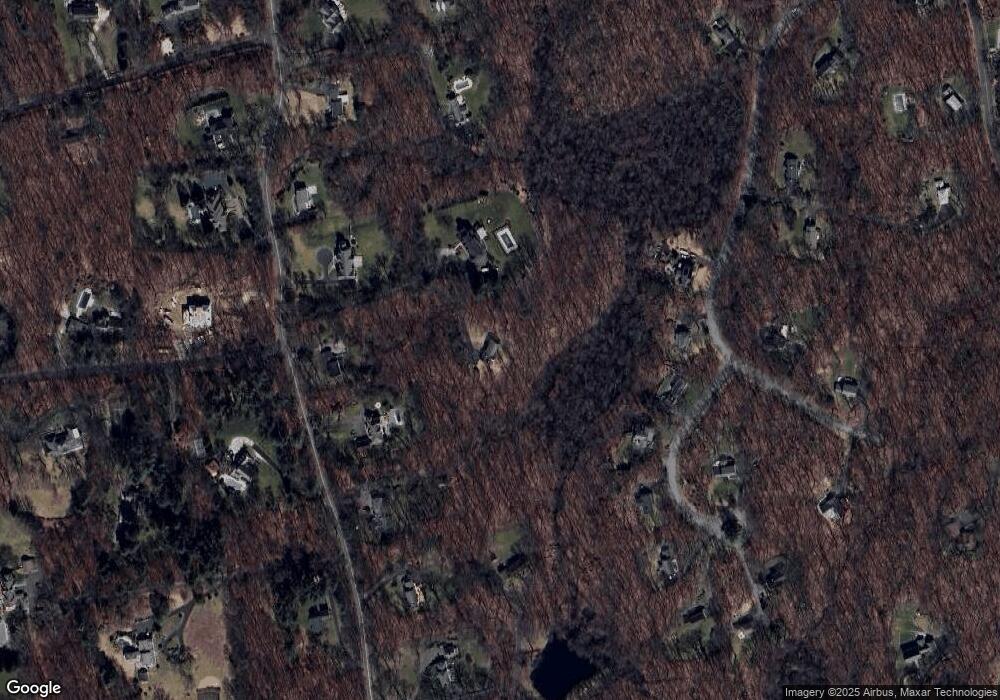 667 Cheese Spring Rd, New Canaan, CT 06840 - photo 1