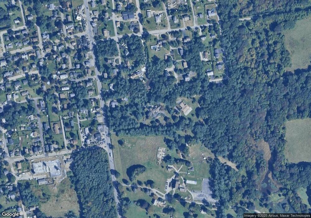 304 Metacom Ave, Bristol, RI 02809 - photo 1