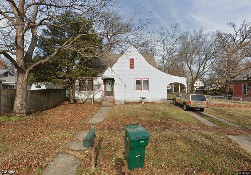 1419 Appleton Ave, Parsons, KS 67357 - photo 1