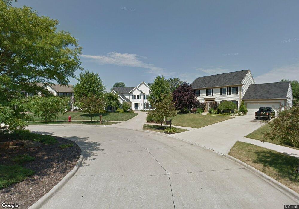 8634 Graham Cir, Olmsted Falls, OH 44138 - photo 1