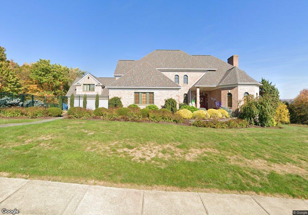 802 Laurel Creek Dr, Scranton, PA 18519 - photo 1