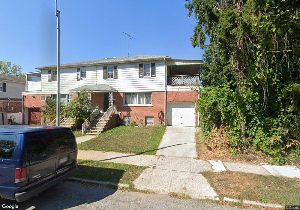 5840 193rd St, Fresh Meadows, NY 11365 - photo 1