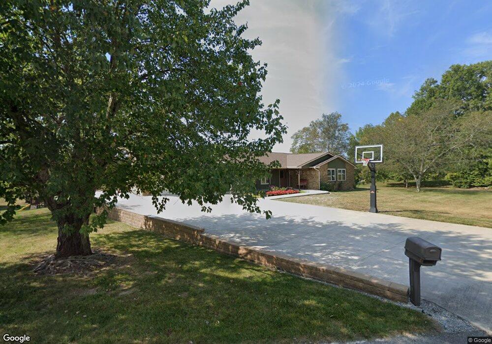 7123 W Paddock Ln, Columbus, IN 47201 - photo 1