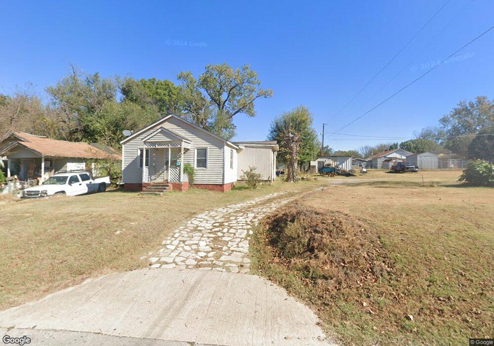615 N Kern Ave, Okmulgee, OK 74447 - photo 1