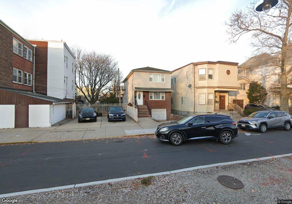 4 Davis Ave, Harrison, NJ 07029 - photo 1