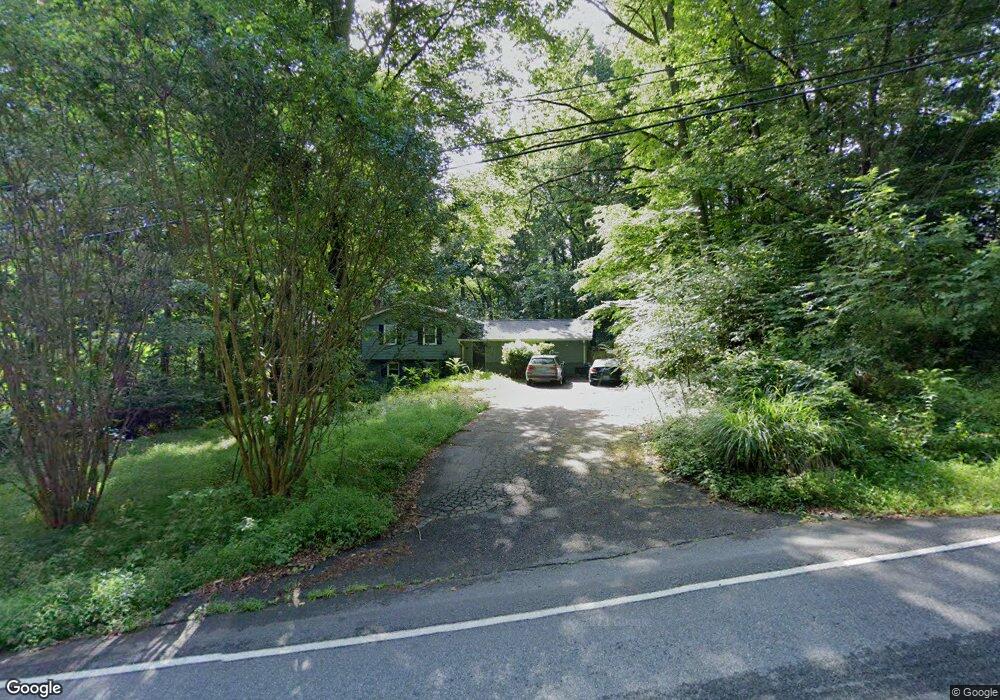 2414 Huntington Rd, Charlottesville, VA 22901 - photo 1