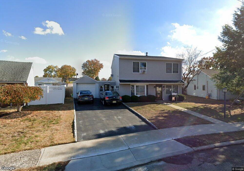 211 Howard Ave, Rochelle Park, NJ 07662 - photo 1