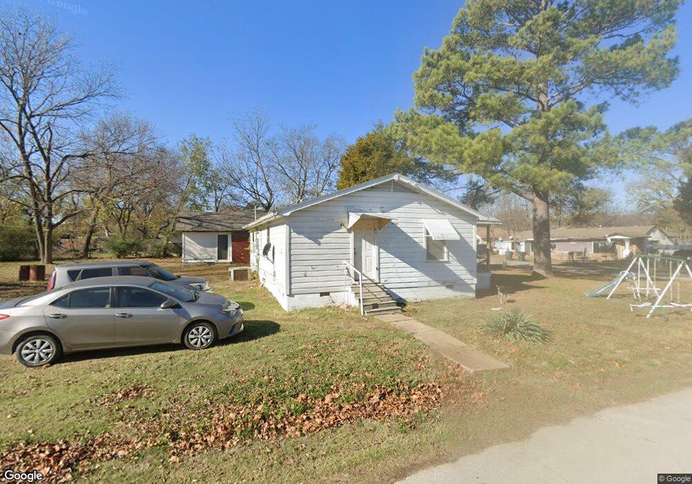 1601 W Broadway St, Henryetta, OK 74437 - photo 1