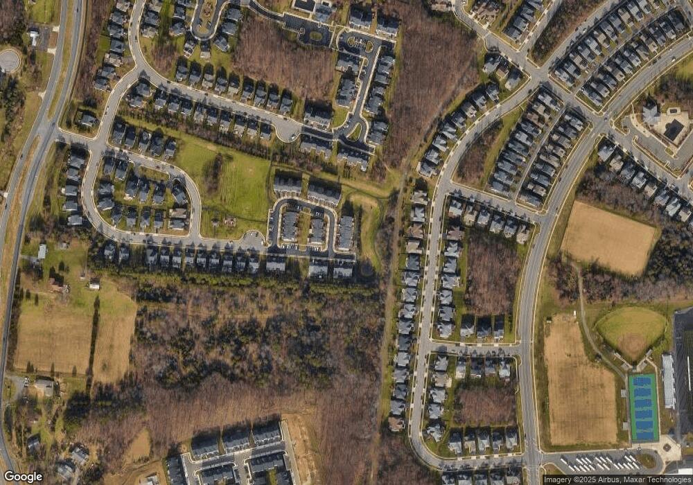 25310 Gothic Square, Chantilly, VA 20152 - photo 1