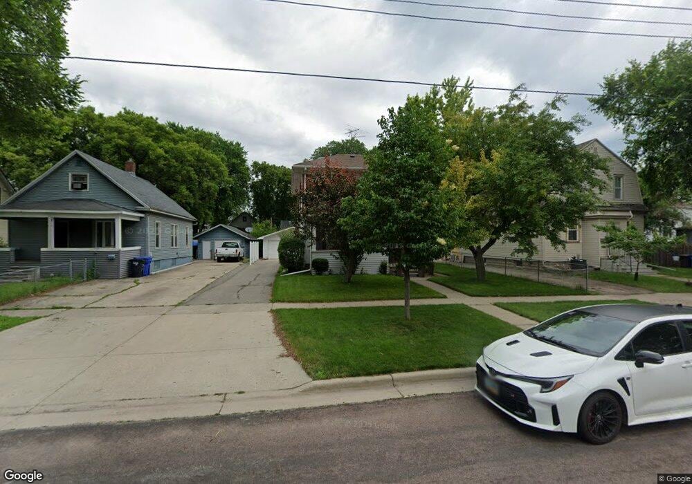 1419 4th Ave S, Fargo, ND 58103 - photo 1
