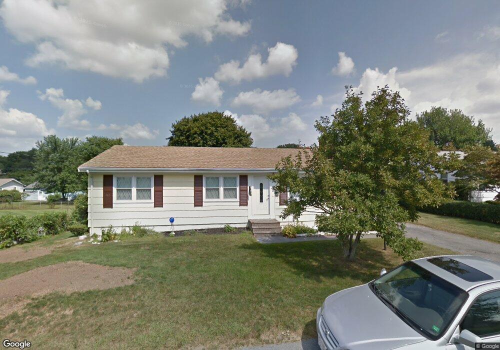 52 Dinsmore St, Lowell, MA 01852 - photo 1