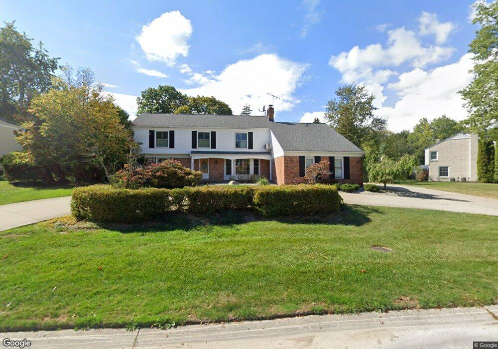 4208 Chimney Point Dr, Bloomfield Hills, MI 48302 - photo 1