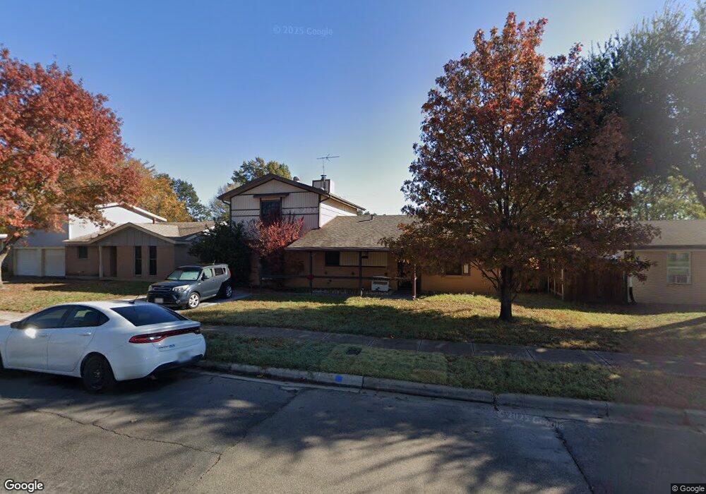 804 Russell Ln, Bedford, TX 76022 - photo 1