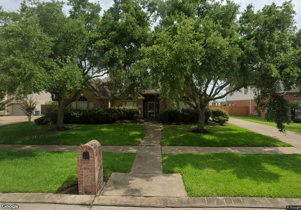 1526 Clubhouse Dr, Friendswood, TX 77546 - photo 1