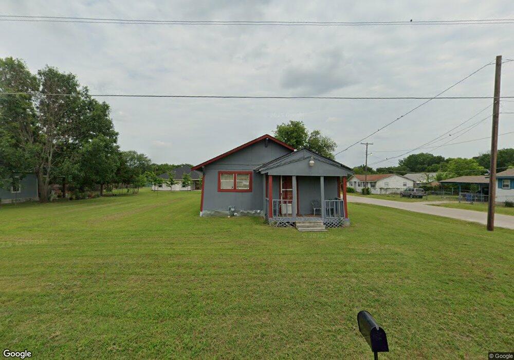 1300 Ripley St, Ennis, TX 75119 - photo 1