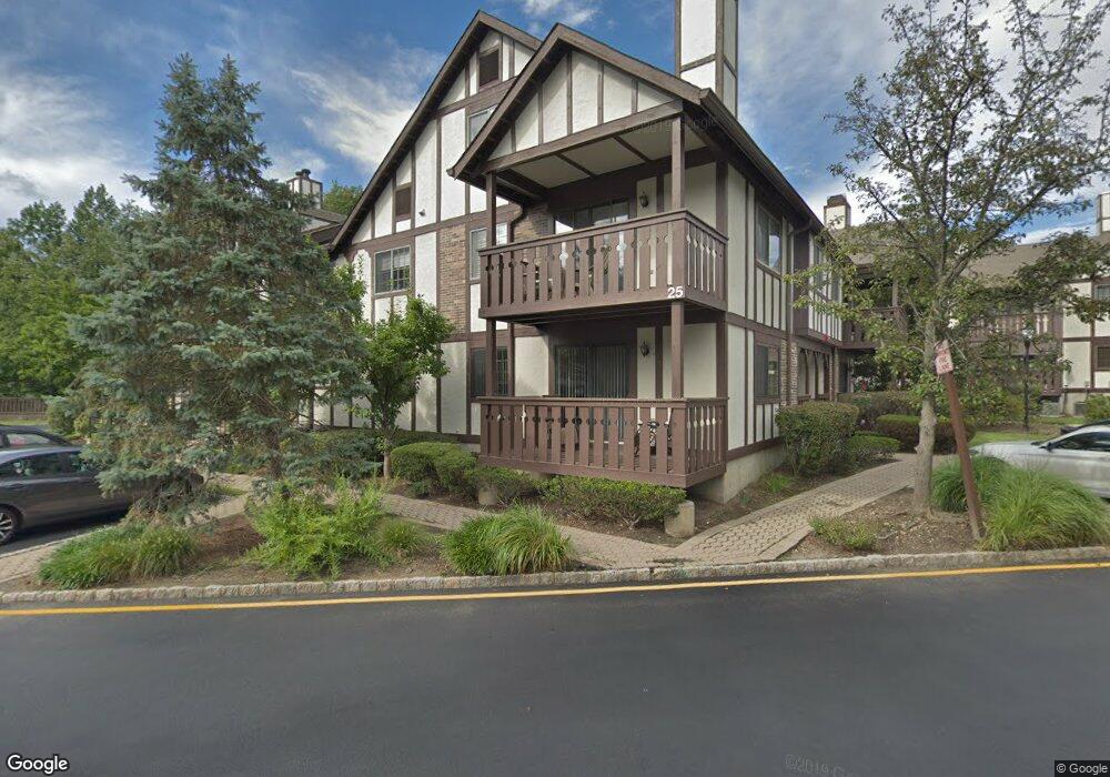 2505 Hemingway Ln, Mahwah, NJ 07430 - photo 1