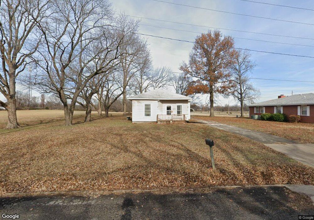 1005 Briggs Ave, Parsons, KS 67357 - photo 1