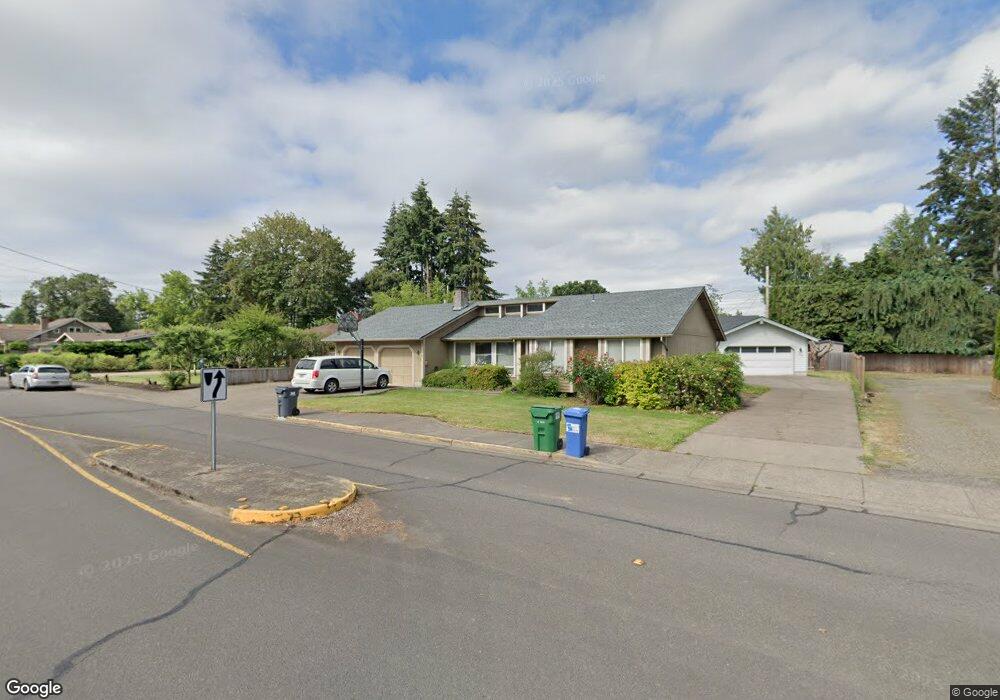 1382 Bogart Ln, Eugene, OR 97401 - photo 1