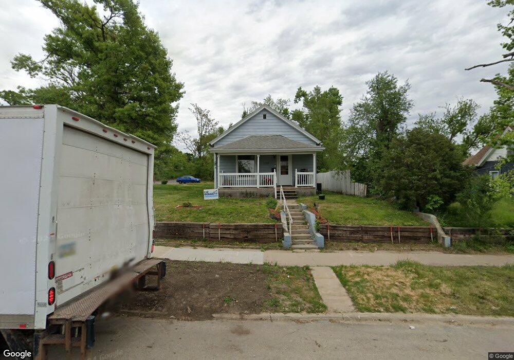 1124 15th St SE, Cedar Rapids, IA 52401 - photo 1