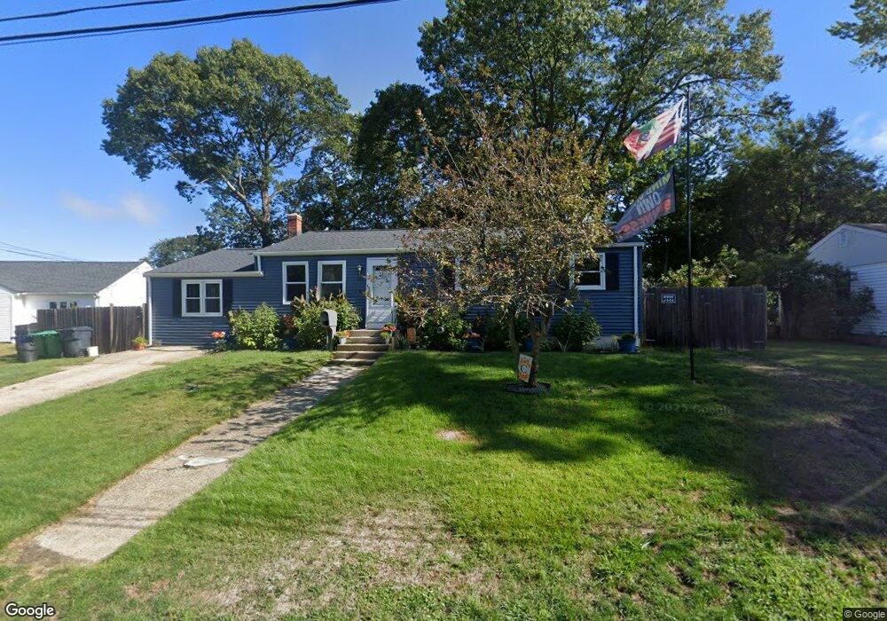 141 Wethersfield Dr, Warwick, RI 02886 - photo 1