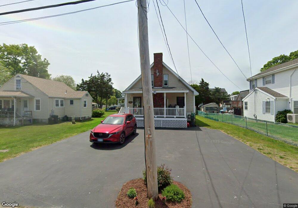 70 Crandall Ave, Westerly, RI 02891 - photo 1