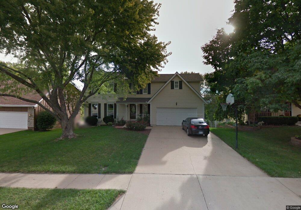 7735 Woodstone Ln, Shawnee, KS 66217 - photo 1