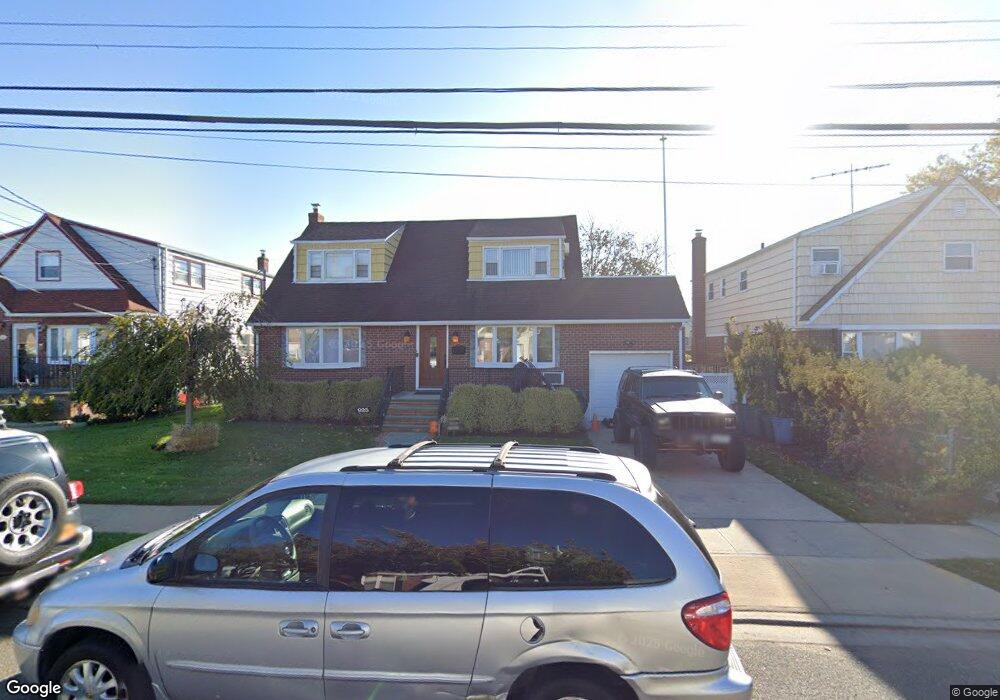 925 Second Ave, Franklin Square, NY 11010 - photo 1