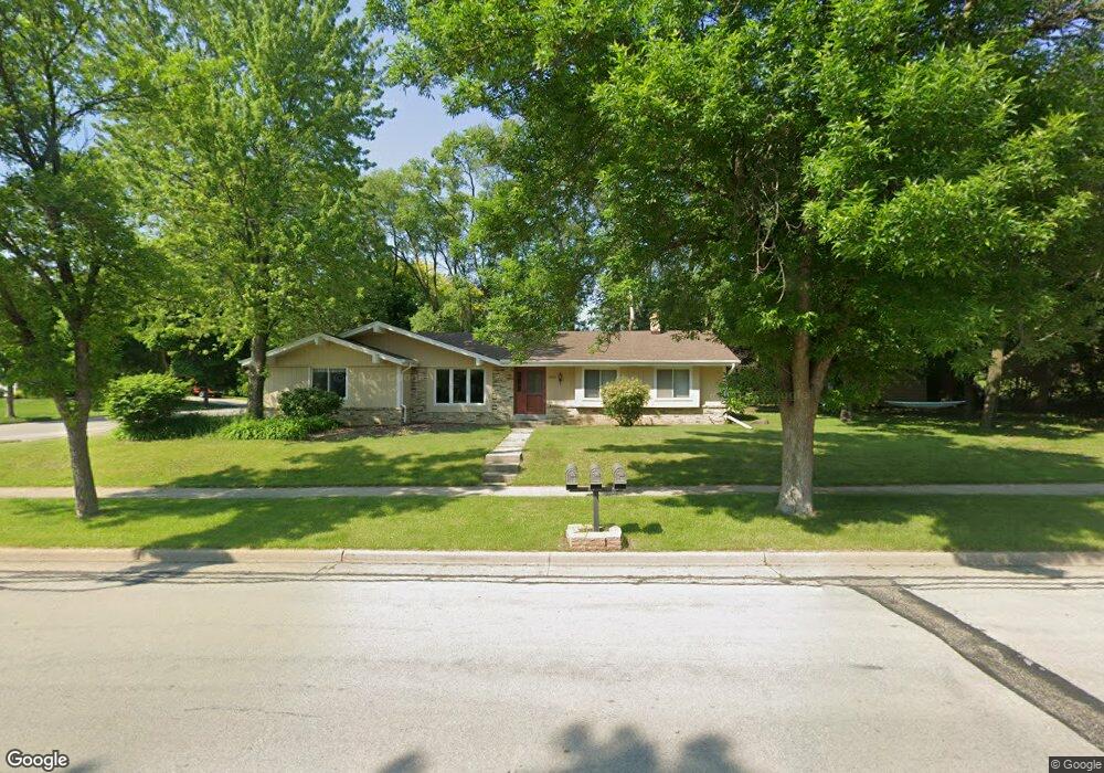 1825 Wolf Rd, Waukesha, WI 53186 - photo 1