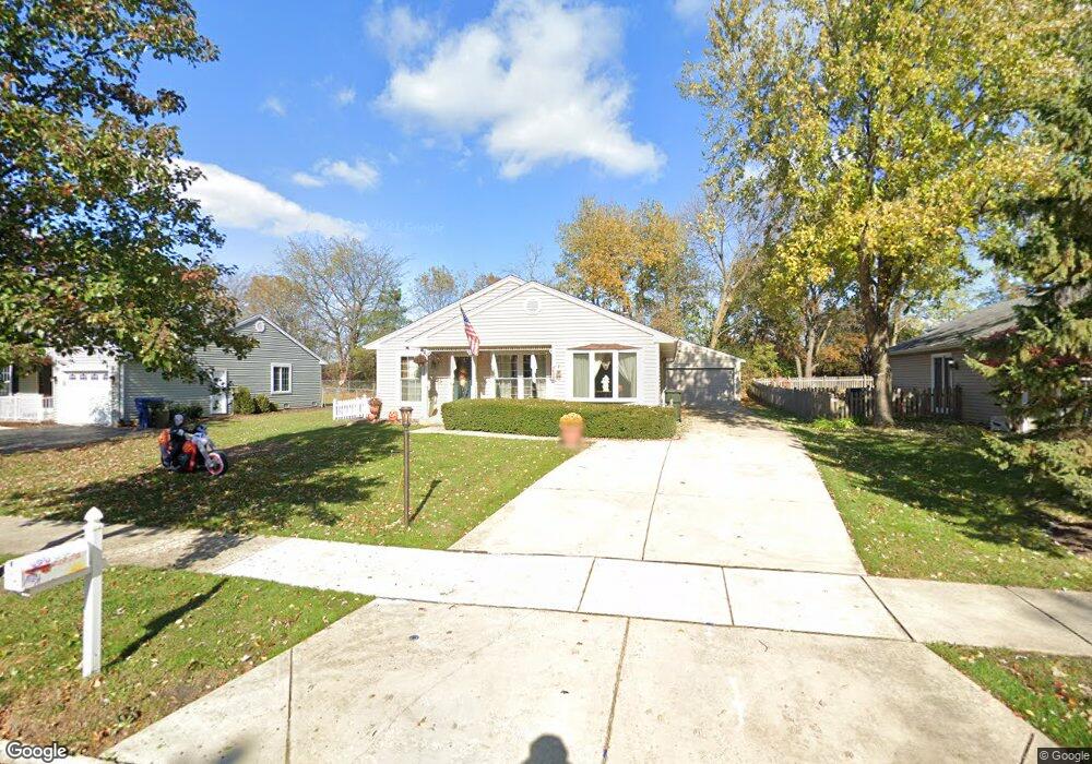 433 Bayview Ave, Naperville, IL 60565 - photo 1