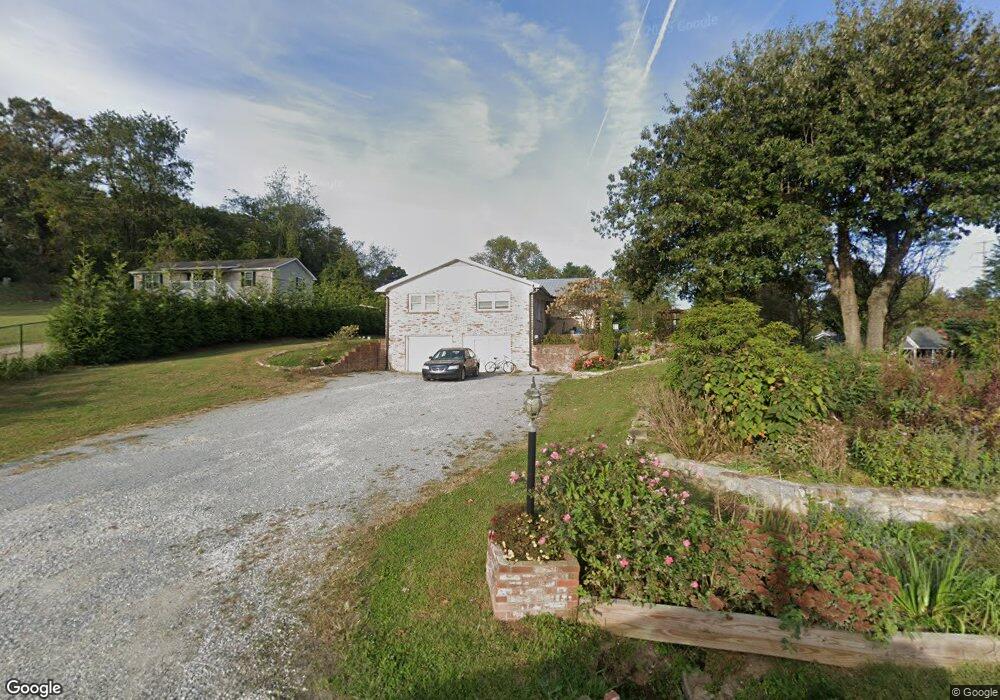 200 Queen St, Hendersonville, NC 28792 - photo 1