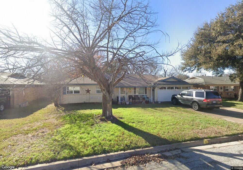 5405 Topper Dr, North Richland Hills, TX 76180 - photo 1