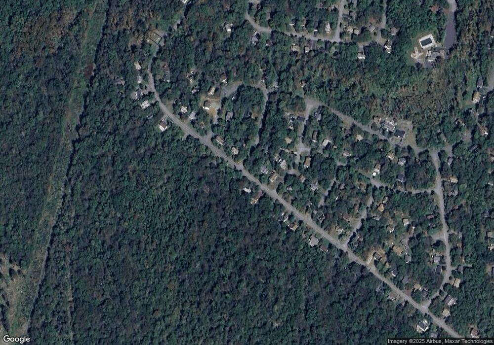 8723 S Country Place Dr, Tobyhanna, PA 18466 - photo 1