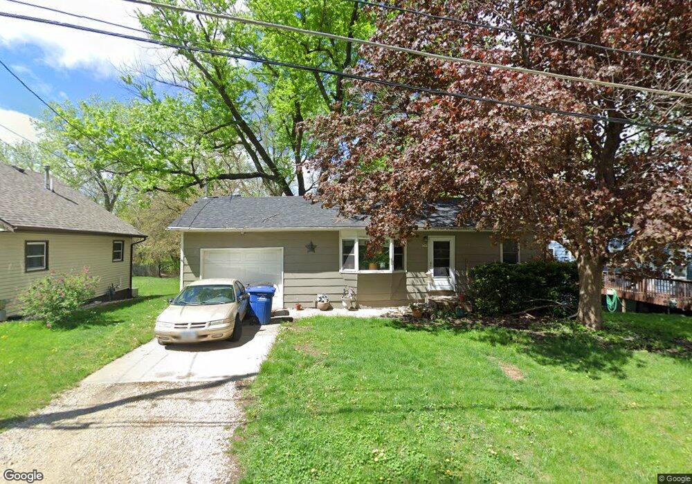 5402 SW 3rd Place, Des Moines, IA 50315 - photo 1