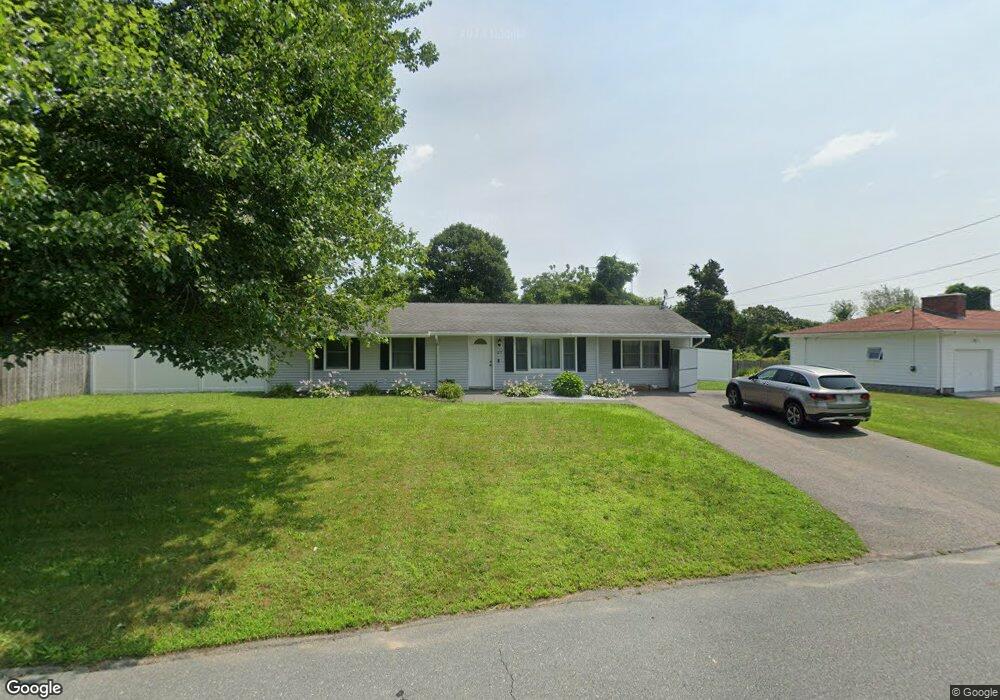 27 Utica Ln unit 1, South Dartmouth, MA 02748 - photo 1