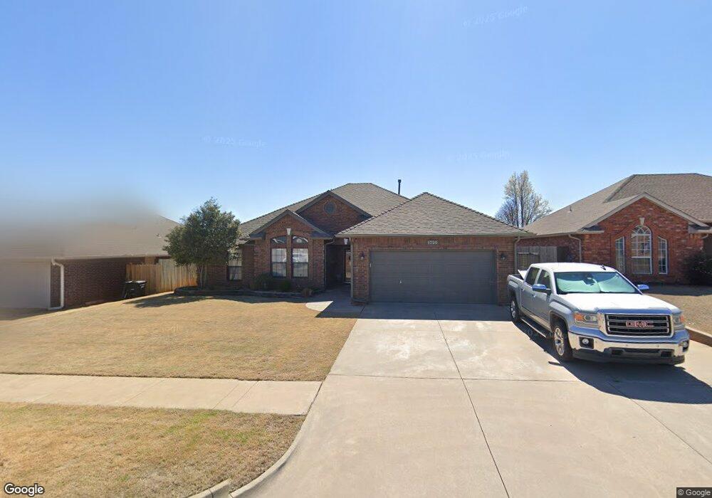 1720 SE 2nd St, Moore, OK 73160 - photo 1