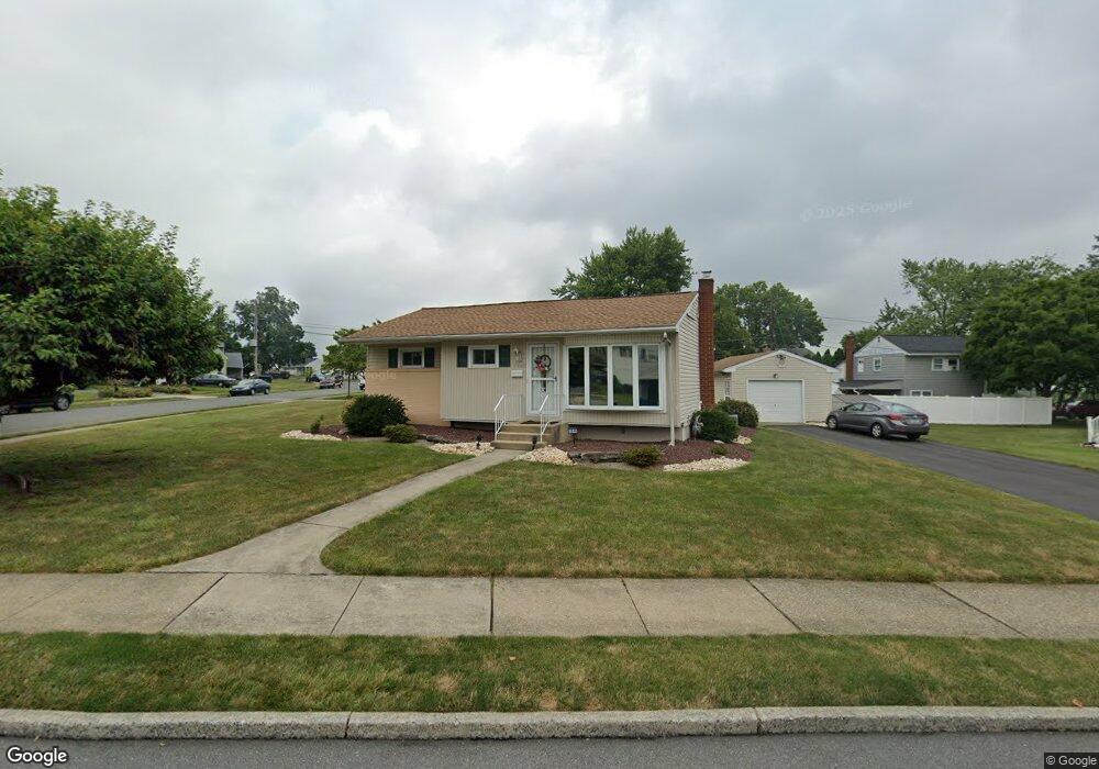 1840 Robin Way, Bethlehem, PA 18018 - photo 1