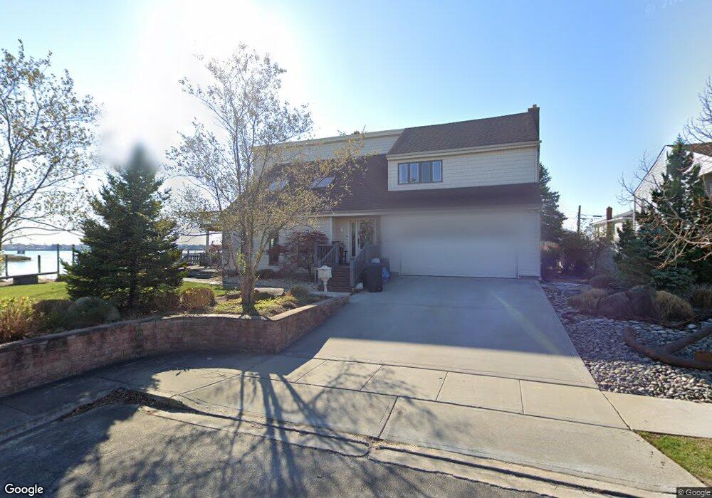 250 Pennsylvania Ave, Island Park, NY 11558 - photo 1