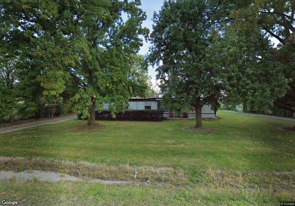 601 W Apple St, Freeburg, IL 62243 - photo 1