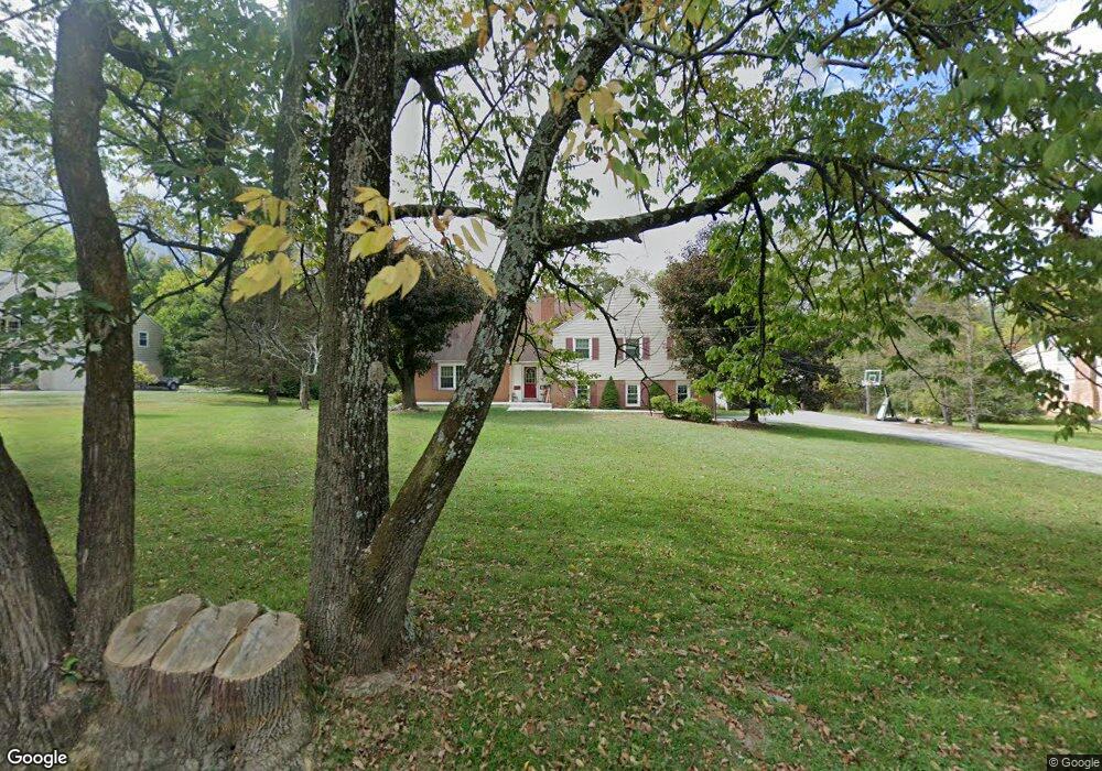 1 Foxhall Ln, Berwyn, PA 19312 - photo 1