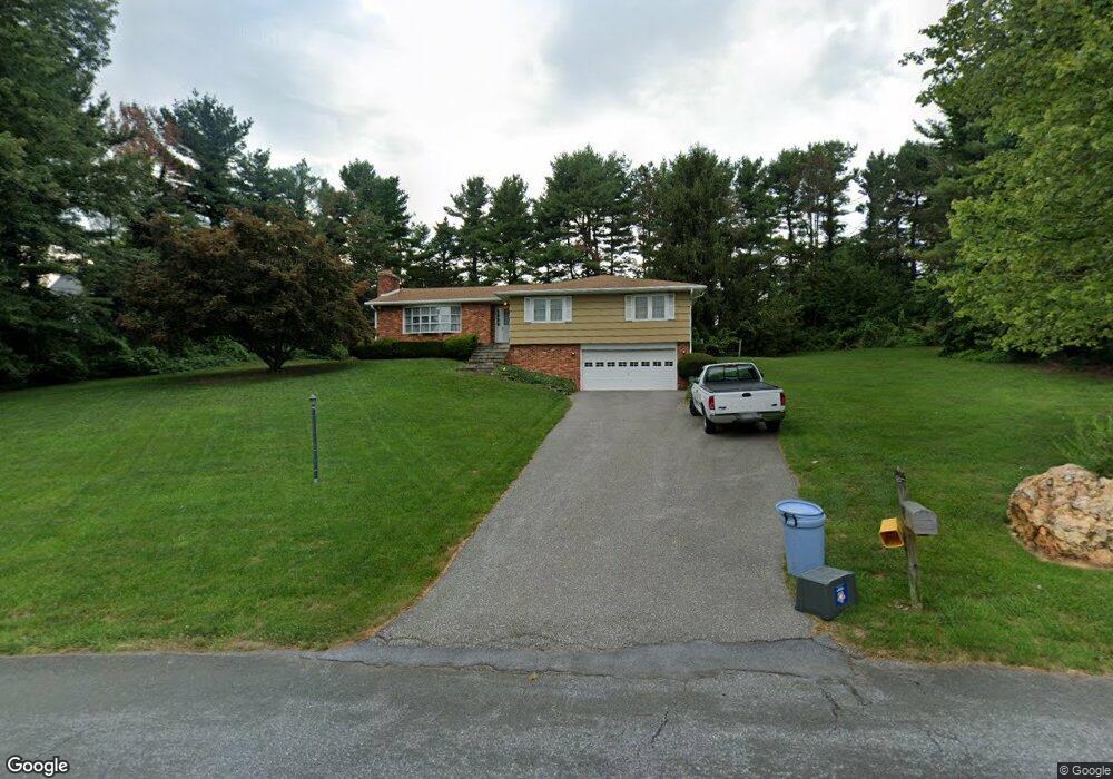 910 Lee Ave, Sykesville, MD 21784 - photo 1