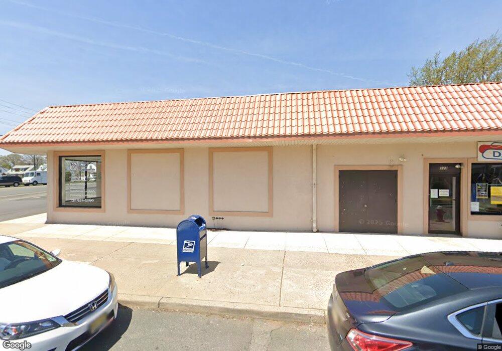 323 S Pine Ave, South Amboy, NJ 08879 - photo 1